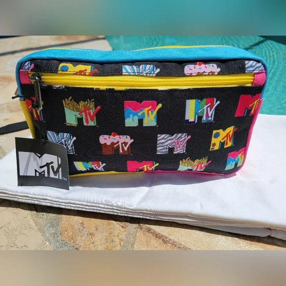 NWT Loungefly MTV Fanny Pack - Picture 2 of 9